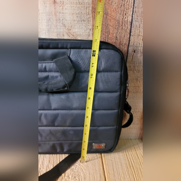Swiss Gear By Wenger Laptop Shoulder Strap Messenger Bag Black 17.5 x 13.5 Inch, - Picture 11 of 11